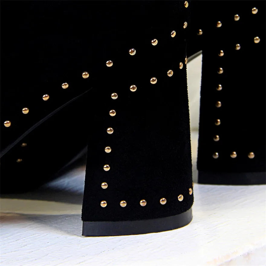 Retro Rivets Women Winter Warm Plush Fashion Short Boots