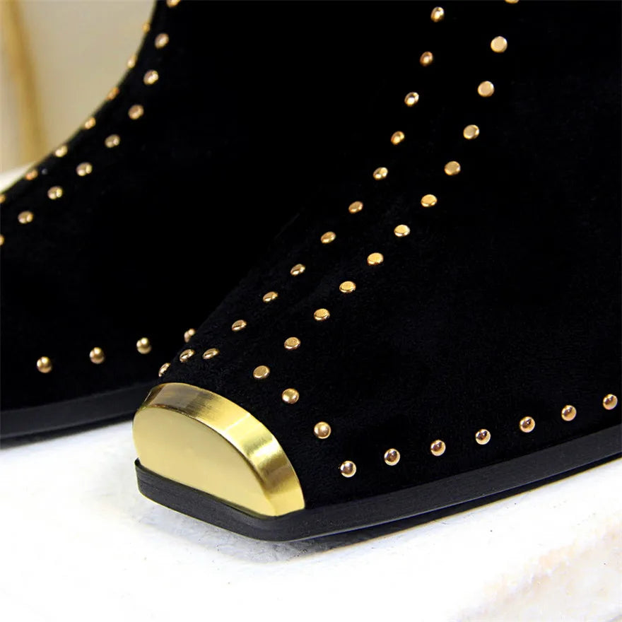 Retro Rivets Women Winter Warm Plush Fashion Short Boots